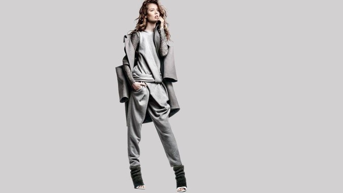 姐妹们穿裙子露出安全裤打底裤会害羞吗?